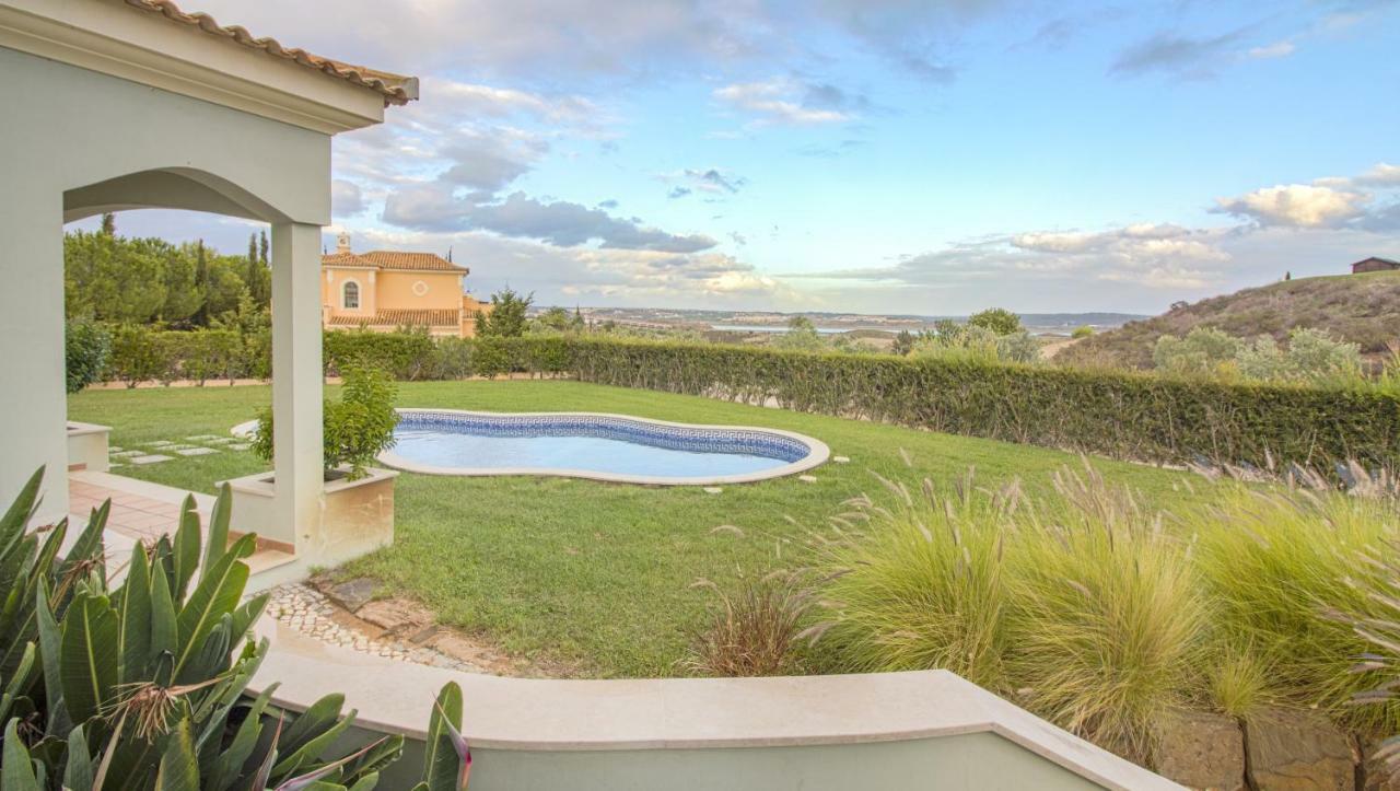 Villas @ Quinta Do Vale Golfe คาสโตรมาริม ห้อง รูปภาพ