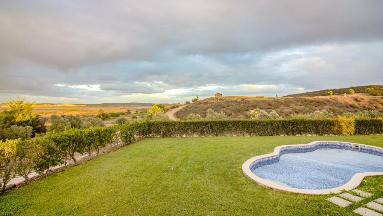 Villas @ Quinta Do Vale Golfe คาสโตรมาริม ห้อง รูปภาพ